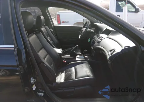 2011 Honda Accord 2.4 Se from USA, damaged, VIN 1HGCP2F69BA116747